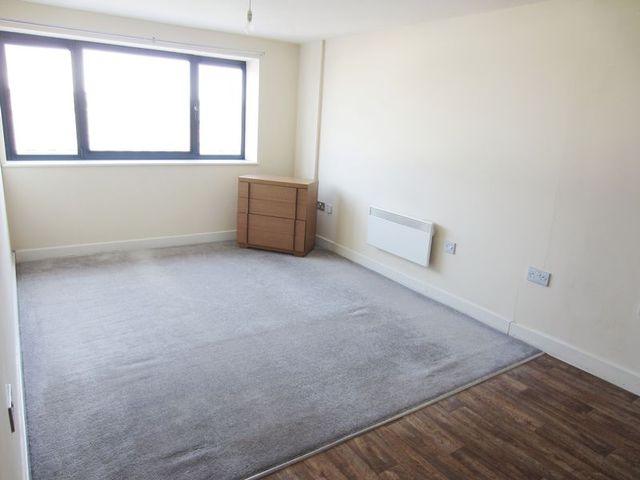  Image of 1 bedroom Flat to rent in Warwick Street Deritend Birmingham B12 at Warwick Street  Birmingham, B12 0NW