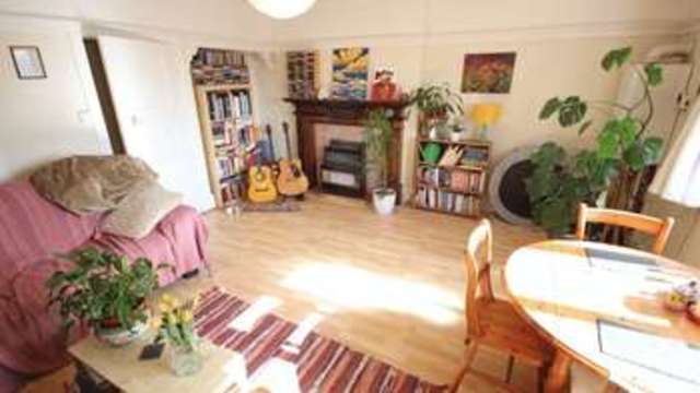  Image of 1 bedroom Flat to rent in Otley Road Adel Leeds LS16 at Weetwood House  Leeds, LS16 5AB