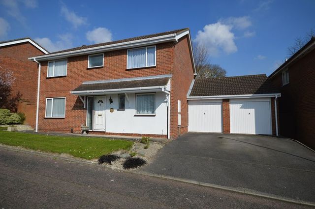  Image of 4 bedroom Detached house for sale in Wendover Heights Old Tring Road Wendover Aylesbury HP22 at Wendover Heights  Wendover, HP22 6PH