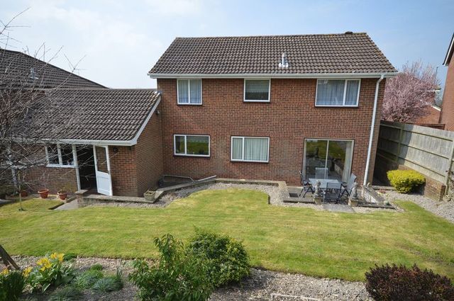  Image of 4 bedroom Detached house for sale in Wendover Heights Old Tring Road Wendover Aylesbury HP22 at Wendover Heights  Wendover, HP22 6PH
