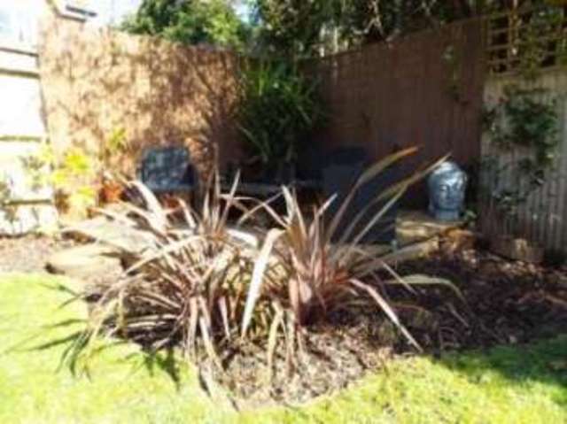  Image of 5 bedroom Detached house for sale in Pinehurst Gardens West Byfleet KT14 at West Byfleet Surrey West Byfleet, KT14 6HB