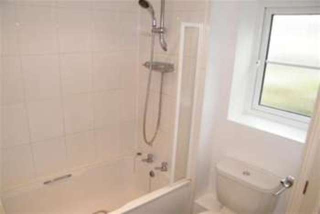  Image of 1 bedroom Flat to rent in Windermere Avenue Purfleet RM19 at Purfleet, RM19 1RD