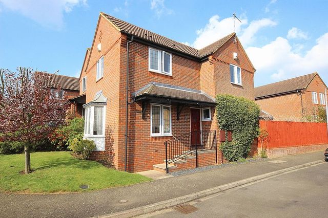  Image of 3 bedroom Detached house for sale in Wingate Drive Ampthill Bedford MK45 at Wingate Drive  Ampthill, MK45 2XF