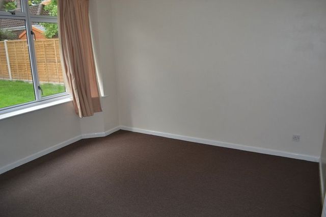  Image of 3 bedroom Detached house to rent in Woodland Drive Old Catton Norwich NR6 at Woodland Drive  Norwich, NR6 7AX