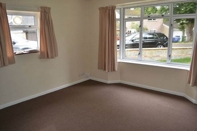  Image of 3 bedroom Detached house to rent in Woodland Drive Old Catton Norwich NR6 at Woodland Drive  Norwich, NR6 7AX