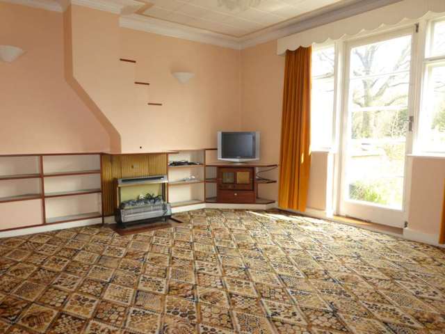  Image of 4 bedroom Semi-Detached house for sale in Woodmere Avenue Watford WD24 at Woodmere Avenue  Watford, WD24 7LW