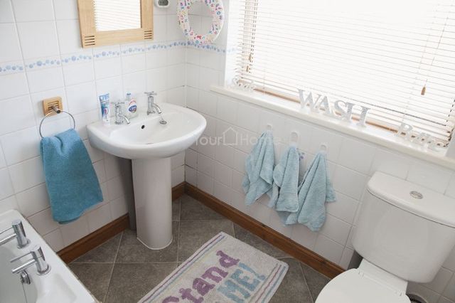  Image of 3 bedroom Terraced house for sale in Wragby Road Lincoln LN2 at Wragby Road  Lincoln, LN2 4PY