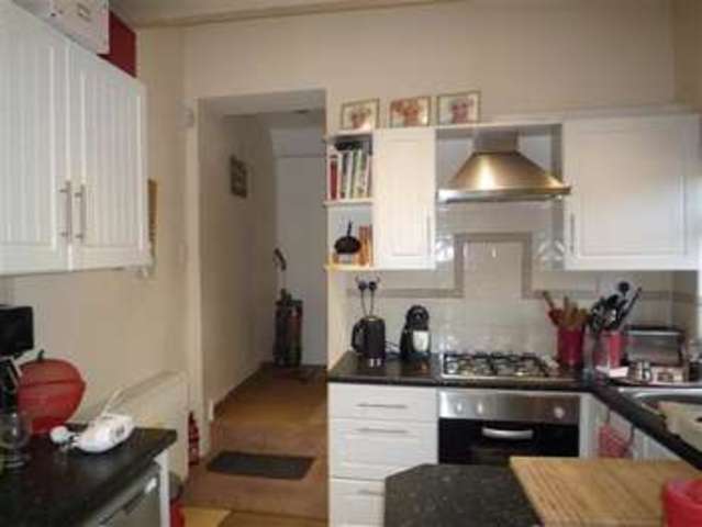  Image of 2 bedroom Terraced house to rent in Wren Street Paddock Huddersfield HD1 at Huddersfield, HD1 4TT