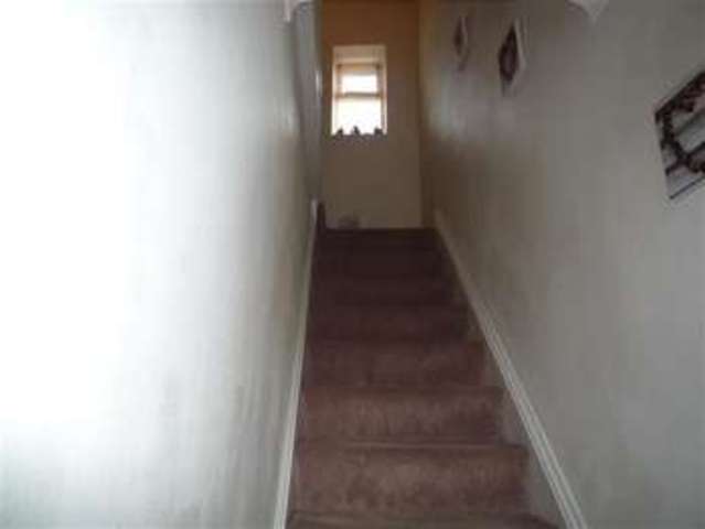  Image of 2 bedroom Terraced house to rent in Wren Street Paddock Huddersfield HD1 at Huddersfield, HD1 4TT