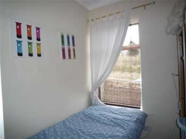  Image of 2 bedroom Terraced house to rent in Wren Street Paddock Huddersfield HD1 at Huddersfield, HD1 4TT