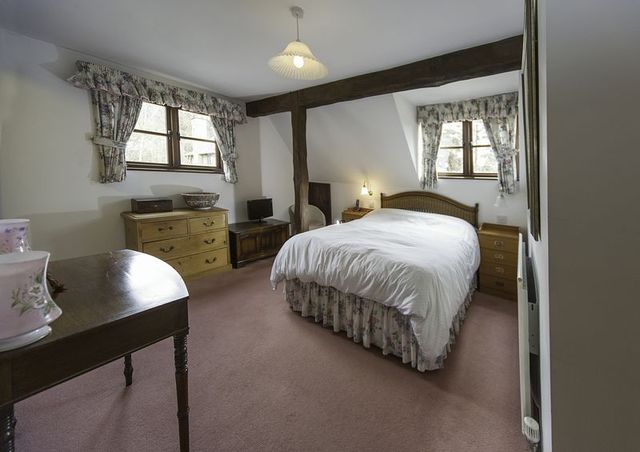  Image of 5 bedroom Detached house for sale in Wrottesley Road Tettenhall Wolverhampton WV6 at Wrottesley Road  Wolverhampton, WV6 8SH