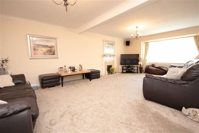  Image of 4 bedroom Property for sale in Marlborough Road Wroughton Swindon SN4 at Marlborough Road Wroughton Wroughton, SN4 0RX
