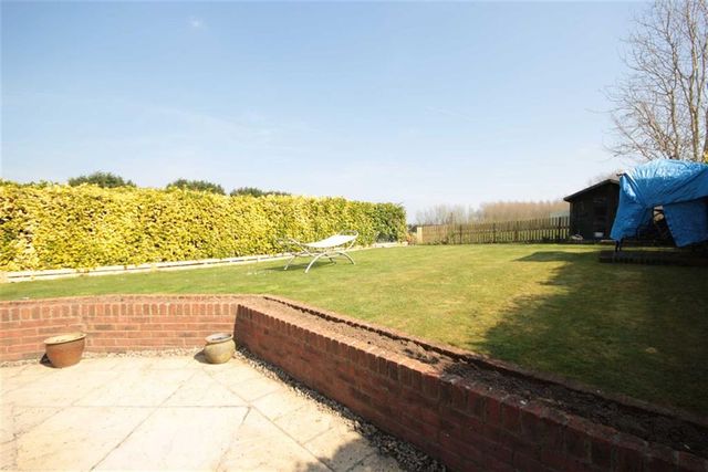  Image of 4 bedroom Property for sale in Marlborough Road Wroughton Swindon SN4 at Marlborough Road Wroughton Wroughton, SN4 0RX