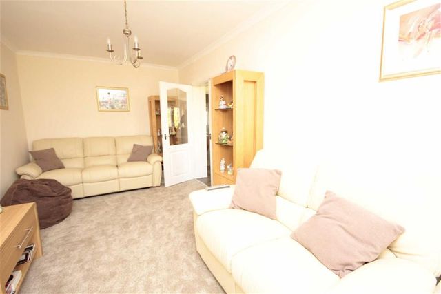  Image of 4 bedroom Property for sale in Marlborough Road Wroughton Swindon SN4 at Marlborough Road Wroughton Wroughton, SN4 0RX