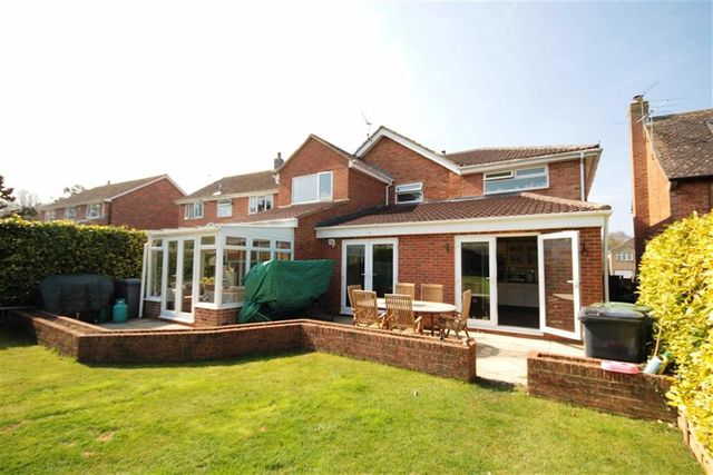 Image of 4 bedroom Property for sale in Marlborough Road Wroughton Swindon SN4 at Marlborough Road Wroughton Wroughton, SN4 0RX