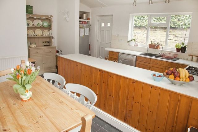  Image of 4 bedroom Detached house for sale in Yarborough Road Lincoln LN1 at Yarborough Road  Lincoln, LN1 1HR
