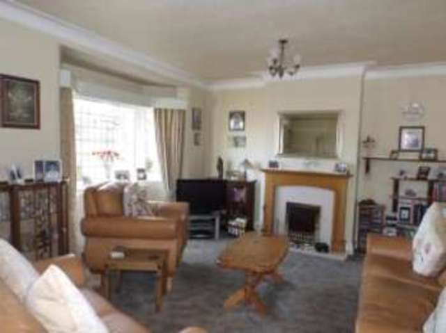  Image of 2 bedroom Semi-Detached house for sale in York Avenue Huddersfield HD2 at Huddersfield West Yorkshire Westgate Hill, HD2 2QT