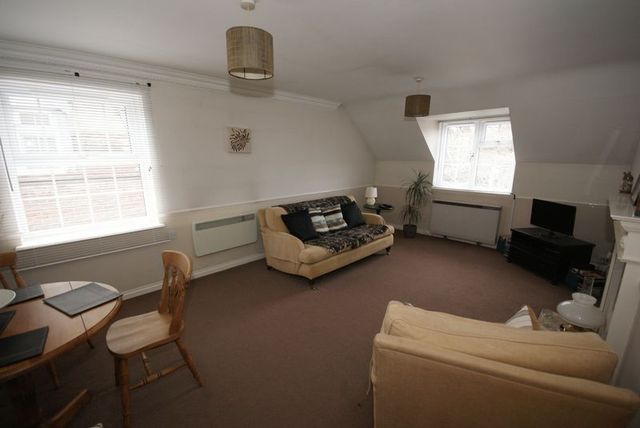  Image of 2 bedroom Flat for sale in York Mews Alton GU34 at York Mews  Alton, GU34 1JD