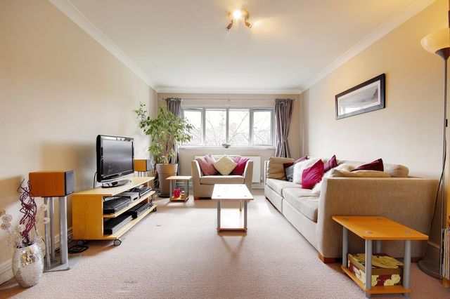  Image of 2 bedroom Flat for sale in Youngmans Close Enfield EN2 at Youngmans Close  Enfield, EN2 0RF