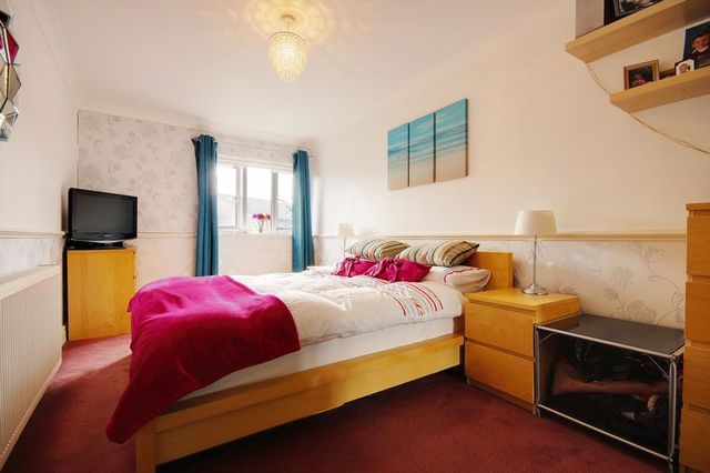  Image of 2 bedroom Flat for sale in Youngmans Close Enfield EN2 at Youngmans Close  Enfield, EN2 0RF