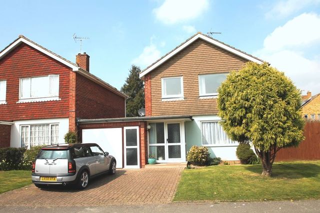  Image of 4 bedroom Property for sale in Birch Road Paddock Wood Tonbridge TN12 at Birch Road  Tonbridge, TN12 6JT