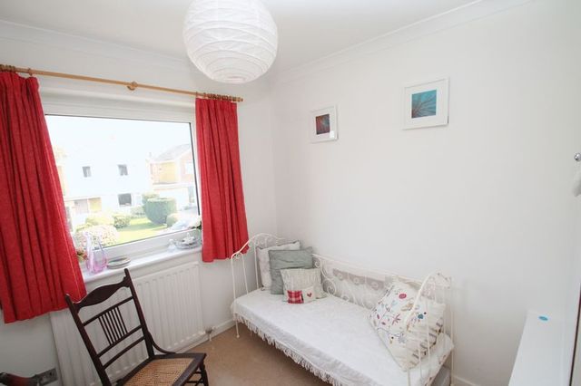  Image of 4 bedroom Property for sale in Birch Road Paddock Wood Tonbridge TN12 at Birch Road  Tonbridge, TN12 6JT