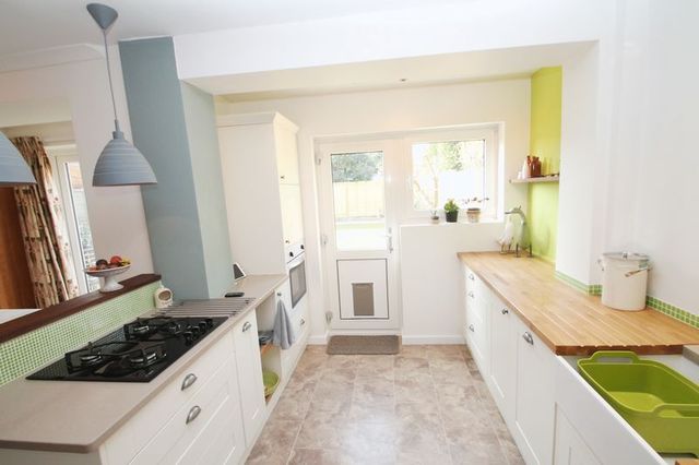  Image of 4 bedroom Property for sale in Birch Road Paddock Wood Tonbridge TN12 at Birch Road  Tonbridge, TN12 6JT