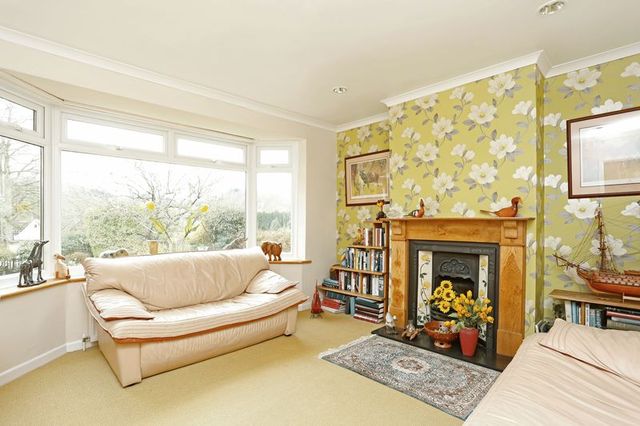  Image of 5 bedroom Detached house for sale in Glen Avenue Abbots Leigh Bristol BS8 at Glen Avenue Abbots Leigh Bristol, BS8 3SD