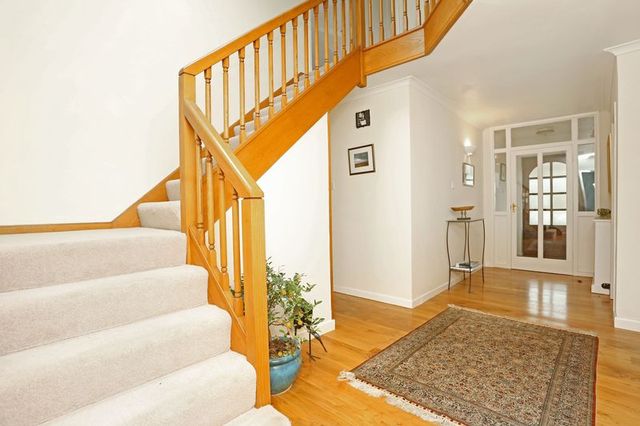 Image of 5 bedroom Detached house for sale in Glen Avenue Abbots Leigh Bristol BS8 at Glen Avenue Abbots Leigh Bristol, BS8 3SD