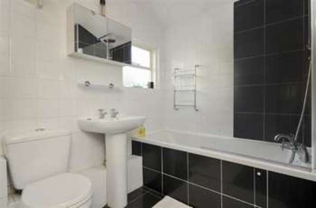  Image of 3 bedroom Terraced house for sale in Albert Street Whitstable CT5 at Albert Street  Whitstable, CT5 1HP
