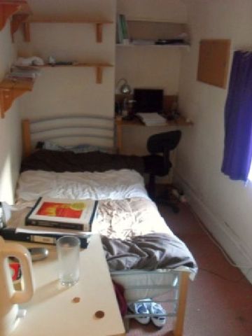  Image of 5 bedroom House Share to rent in Alton Road Birmingham B29 at Selly Oak Bristol Selly Oak, B29 7DU