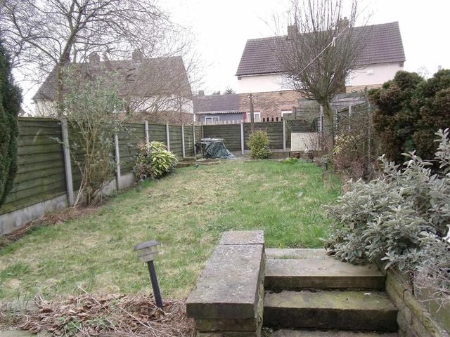  Image of 2 bedroom Property to rent in Ash Close Rochdale OL12 at Ash Close ROCHDALE ROCHDALE, OL12 9AN