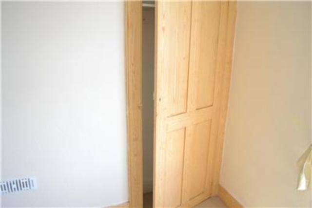  Image of 1 bedroom Flat to rent in Ashburnham Road Hastings TN35 at Hastings Ore, TN35 5JH