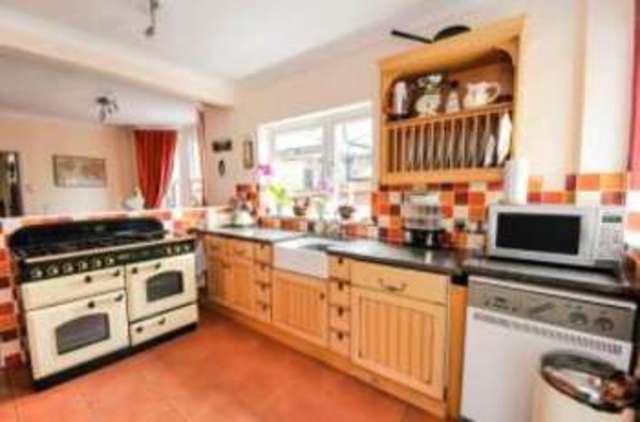  Image of 4 bedroom Detached house for sale in Avondale Road South Croydon CR2 at South Croydon  Sanderstead, CR2 6JA
