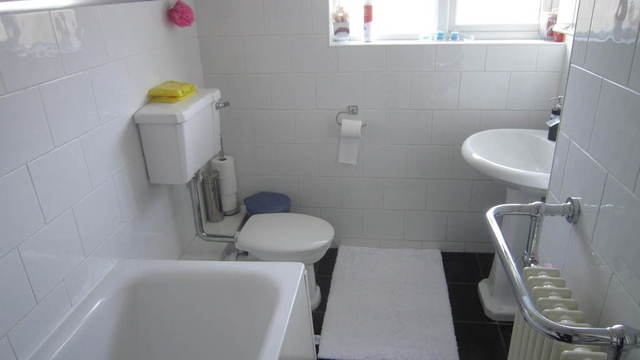  Image of 3 bedroom Terraced house for sale in Ayles Road Yeading Hayes UB4 at Middlesex  Hayes, UB4 9HG