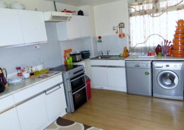  Image of 3 bedroom Terraced house for sale in Beaufort Close Hull HU3 at Anlaby Road  Hull, HU3 2NA