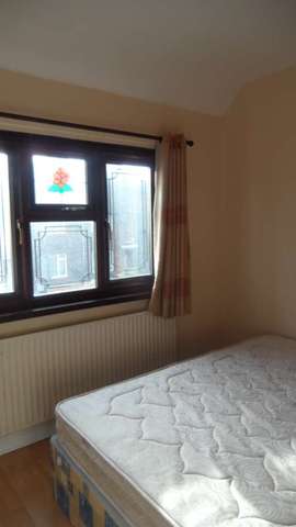  Image of 2 bedroom Semi-Detached house to rent in Botha Road London E13 at Botha Road Plaistow London, E13 8PQ