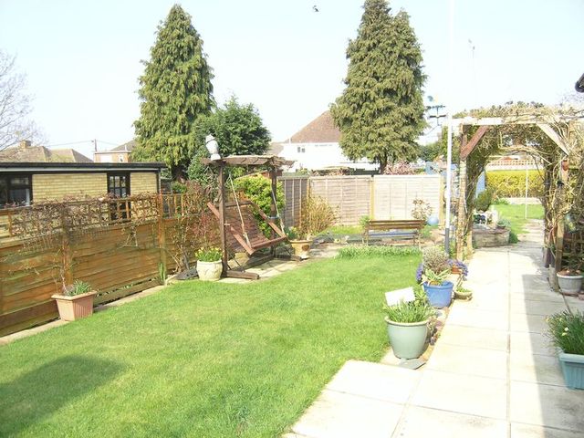  Image of 3 bedroom Semi-Detached house for sale in Meadow Walk Bourne End SL8 at Meadow Walk  Bourne End, SL8 5TP