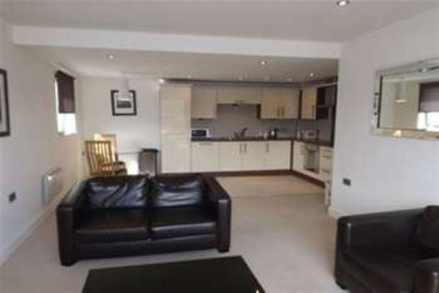  Image of 2 bedroom Flat to rent in Chatsworth Road Chesterfield S40 at Chesterfield, S40 2BP