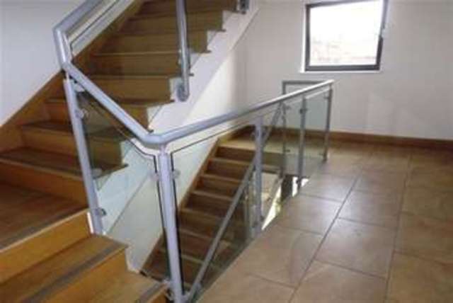  Image of 2 bedroom Flat to rent in Chatsworth Road Chesterfield S40 at Chesterfield, S40 2BP