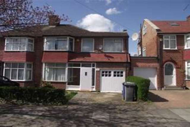  Image of 3 bedroom Detached house to rent in Braemar Gardens London NW9 at London, NW9 5LA