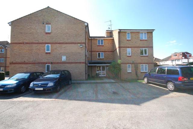  Image of 2 bedroom Flat for sale in Brewery Close Sudbury Wembley HA0 at SUDBURY, HA0 2XA