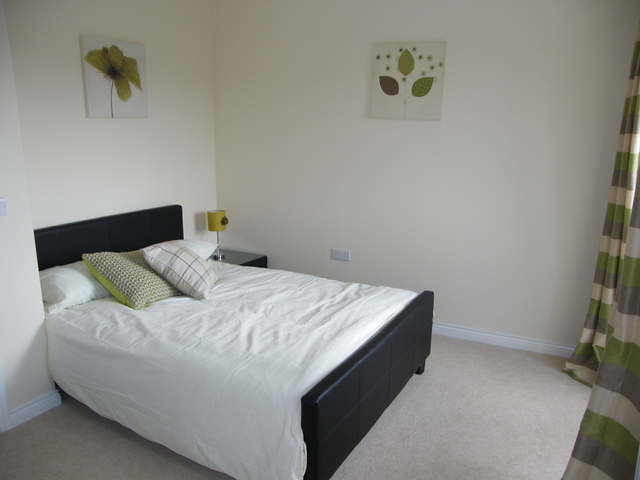  Image of 3 bedroom Terraced house for sale in Palgrave Road Bedford MK42 at Bedfordshire  Bedford, MK42 9EX