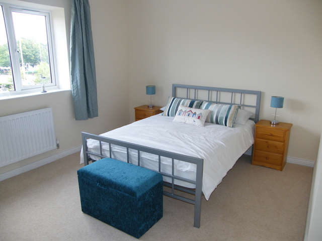  Image of 3 bedroom Terraced house for sale in Palgrave Road Bedford MK42 at Bedfordshire  Bedford, MK42 9EX