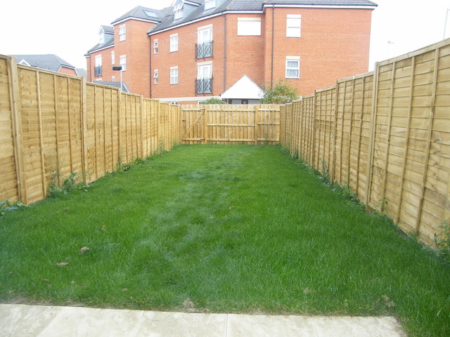  Image of 3 bedroom Terraced house for sale in Palgrave Road Bedford MK42 at Bedfordshire  Bedford, MK42 9EX
