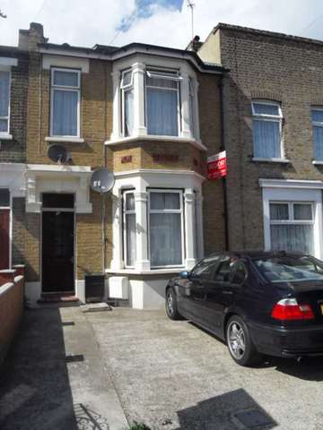  Image of 1 bedroom Studio flat to rent in Buxton Road London E15 at Buxton Road  London, E15 1QX