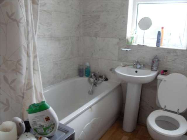  Image of 1 bedroom Studio flat to rent in Buxton Road London E15 at Buxton Road  London, E15 1QX