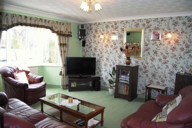  Image of 3 bedroom Detached house for sale in Chapel Lane Leasingham Sleaford NG34 at Chapel Lane  Leasingham, NG34 8LB