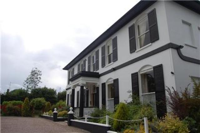  Image of 1 bedroom Flat to rent in Cirencester Road Charlton Kings Cheltenham GL53 at Charlton Kings  Gloucestershire, GL53 8DY