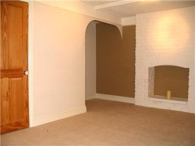 Image of 1 bedroom Flat to rent in Cirencester Road Charlton Kings Cheltenham GL53 at Charlton Kings  Gloucestershire, GL53 8DY